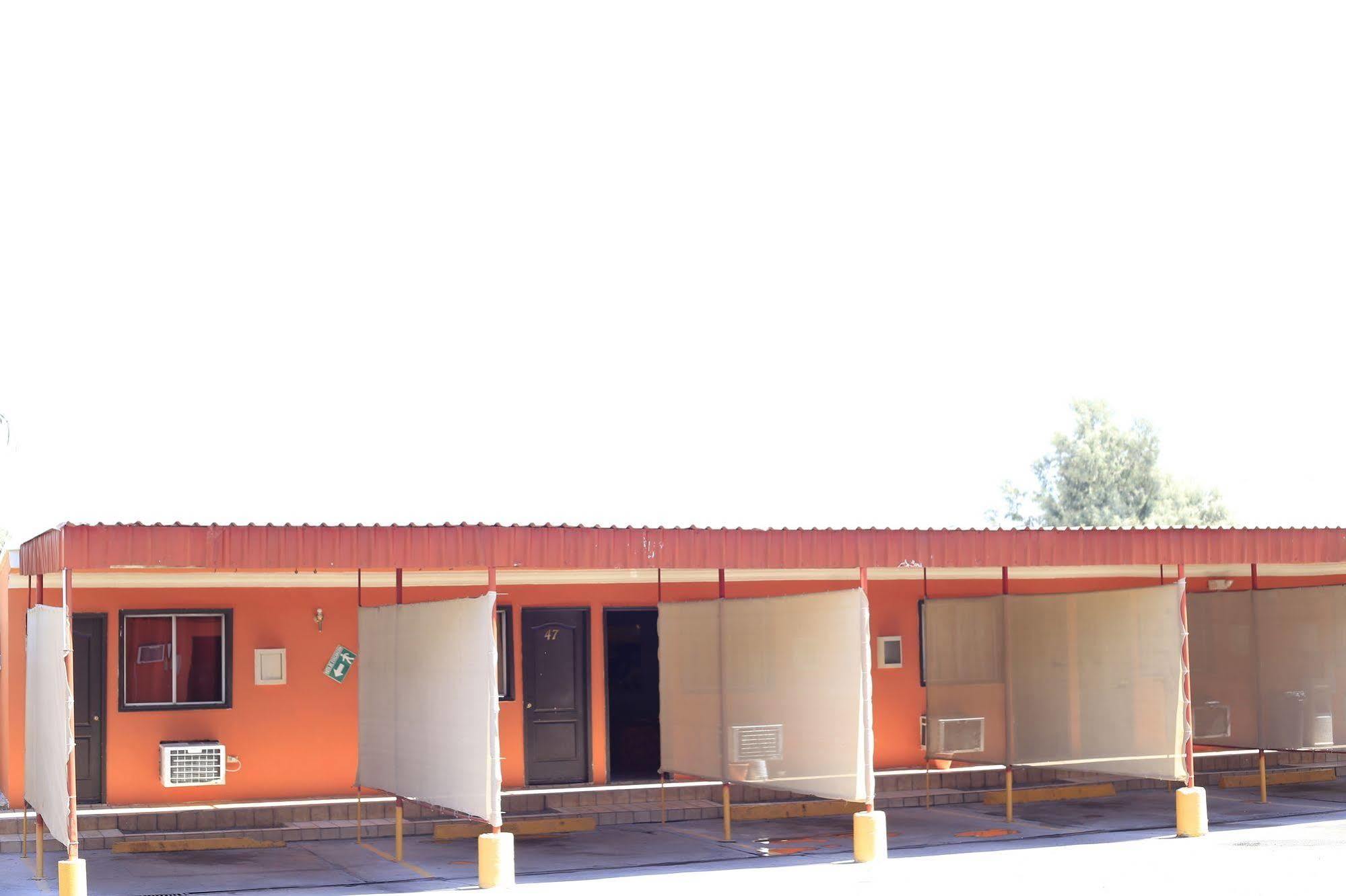 Motel Las Fuentes Mexicali Exteriér fotografie